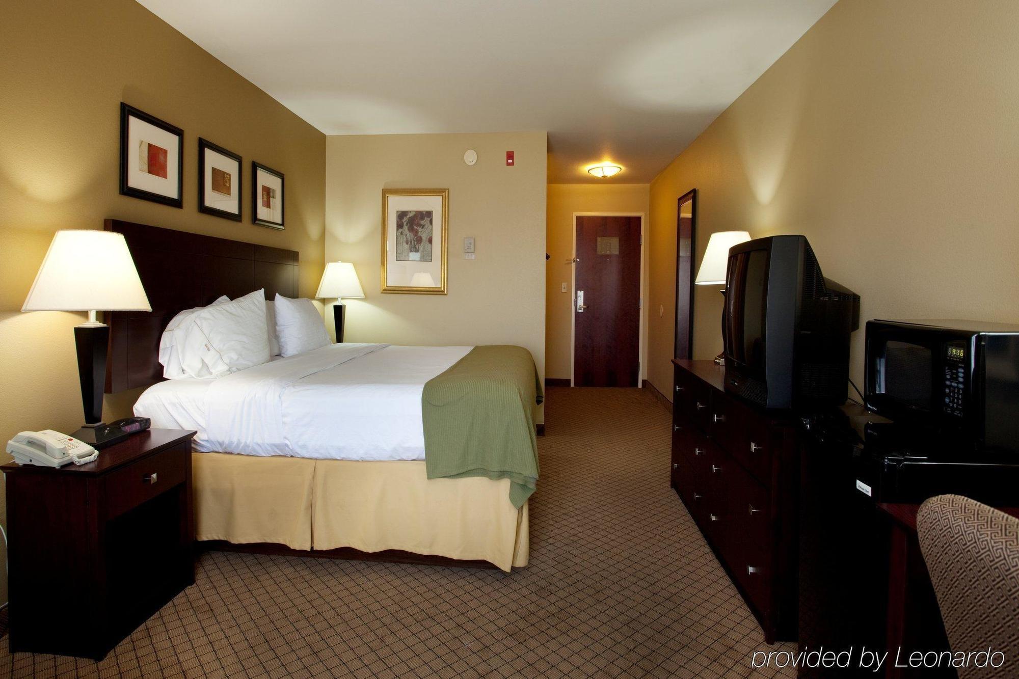 Holiday Inn Express Hotel & Suites Lafayette, An Ihg Hotel Room photo