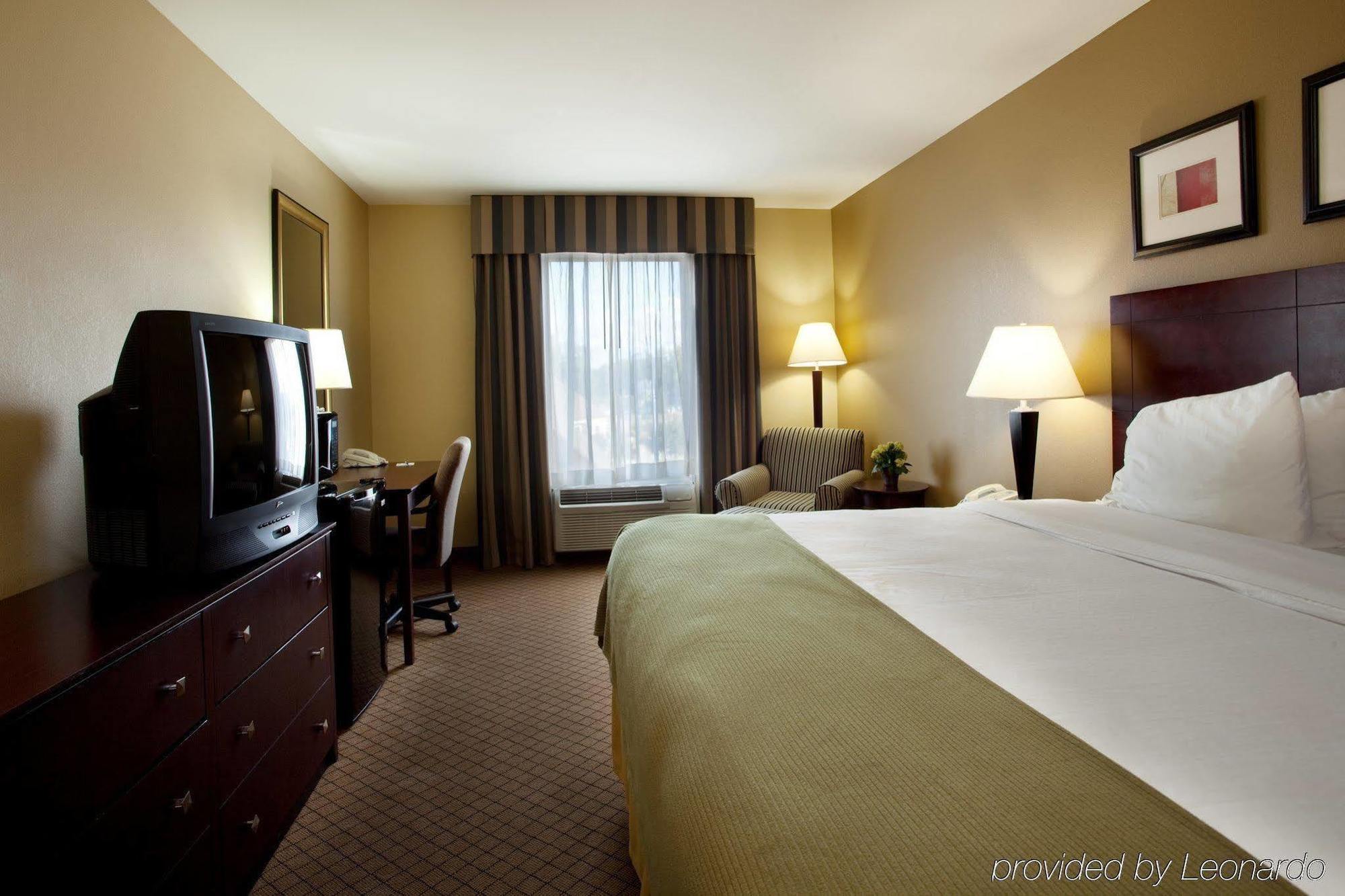 Holiday Inn Express Hotel & Suites Lafayette, An Ihg Hotel Room photo
